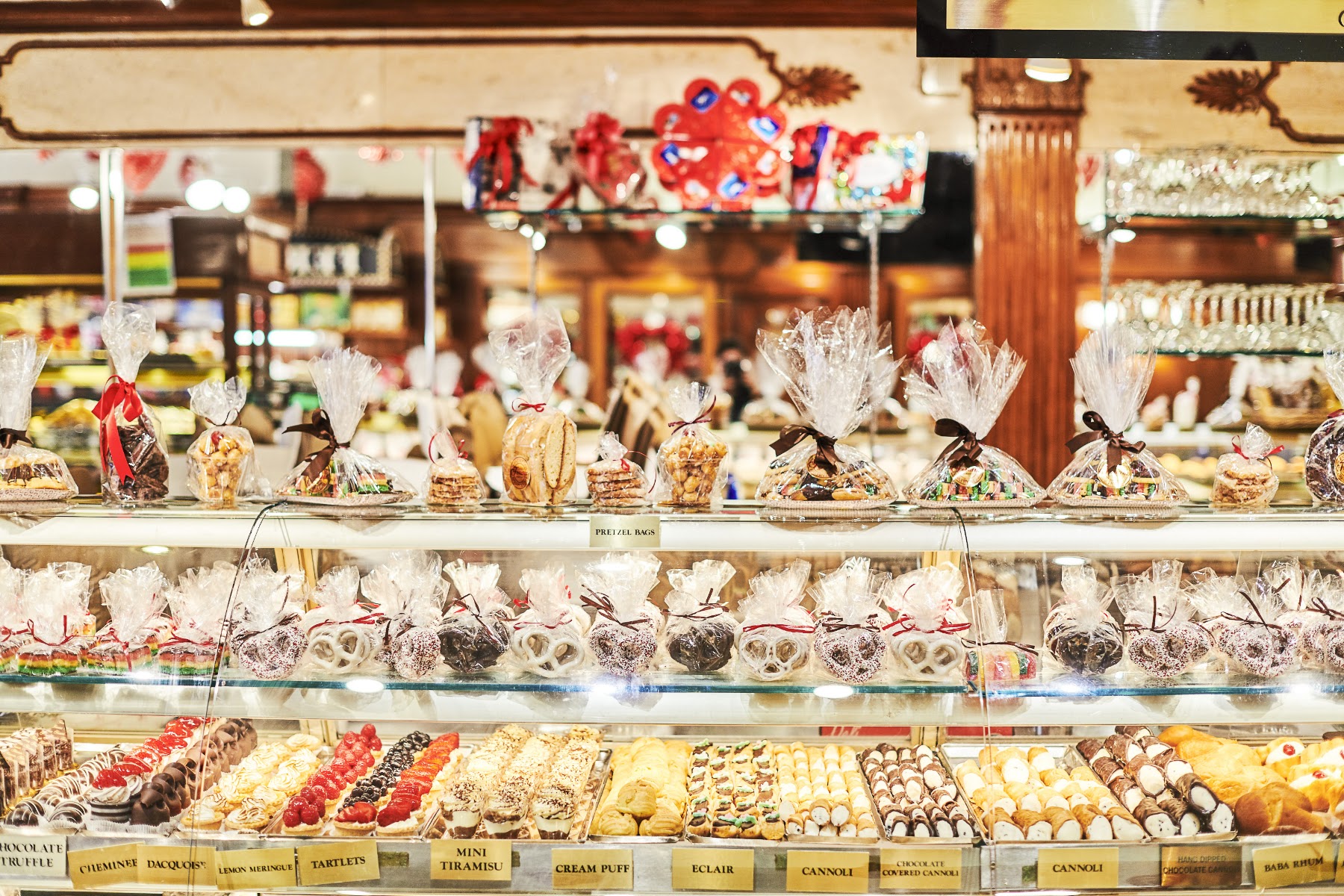 Ferrara Bakery & Cafe