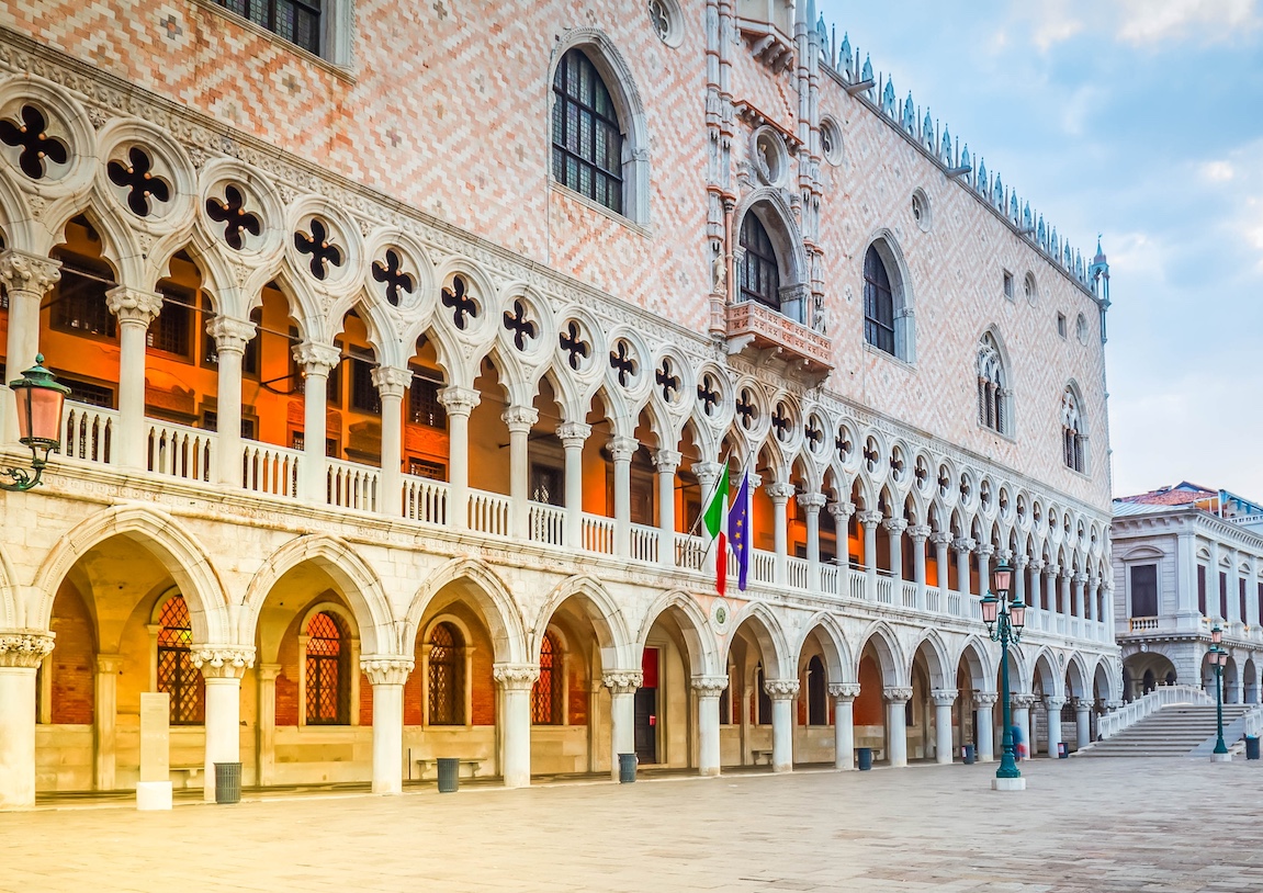 7 Palaces in Major Cities